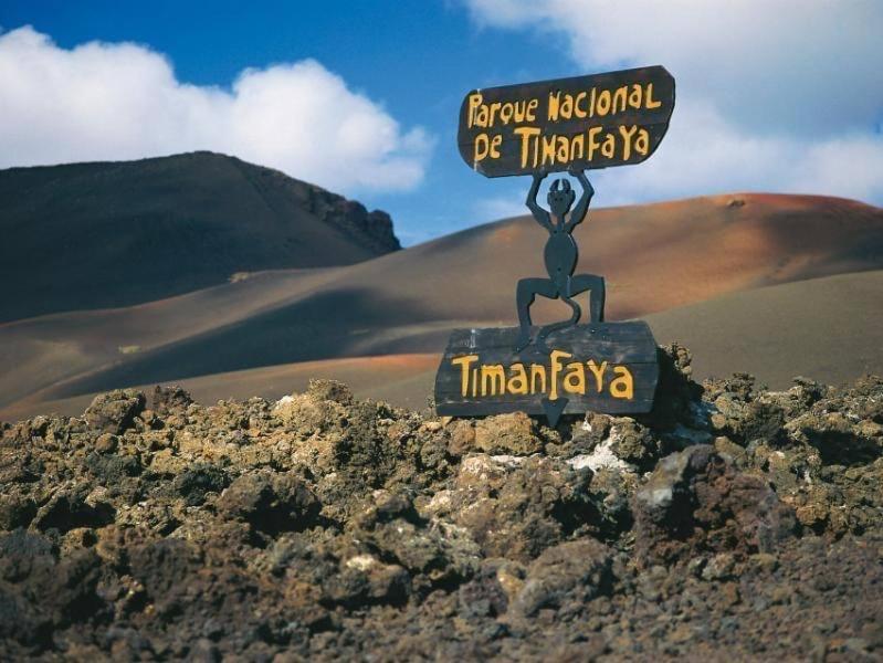 プエルト・デル・カルメンCasa Josephine Lanzarote, Spectacular Sea Views & Free Wifiアパートメント エクステリア 写真